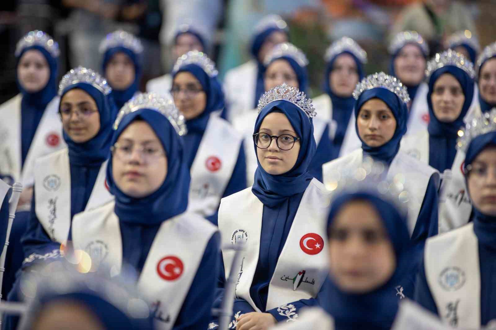 Cumhurbaşkanı Yardımcısı Yılmaz, Sakarya’da Hafızlık İcazet Merasimi’ne katıldı
