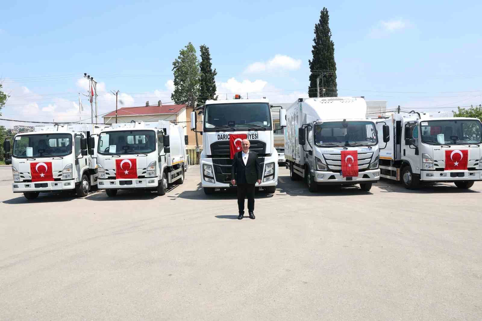Darıca Belediyesinin araç filosuna 5 yeni hizmet aracı eklendi
