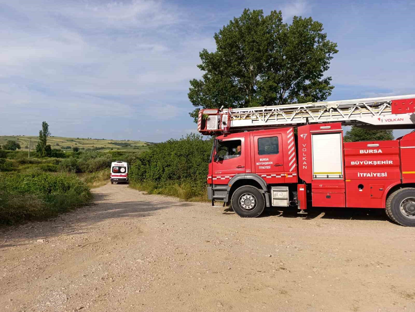 Derede akıntıya kapılan 11 yaşındaki çocuk kurtarıldı
