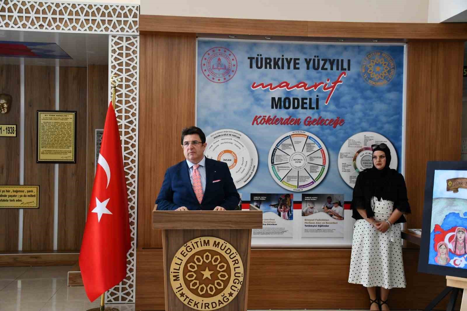 "Dilimizin Zenginlikleri Projesi" yıl sonu sergisi Tekirdağ’da açıldı
