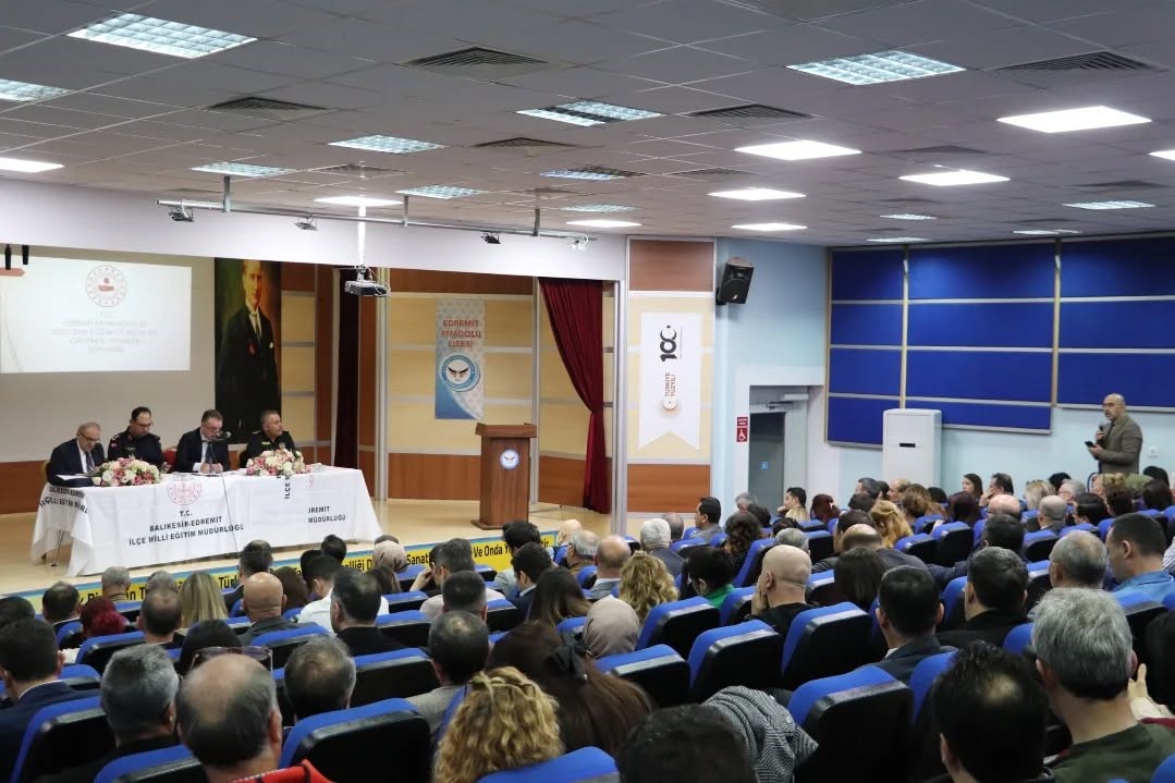 Edremit’te eğitimde güvenlik zirvesi
