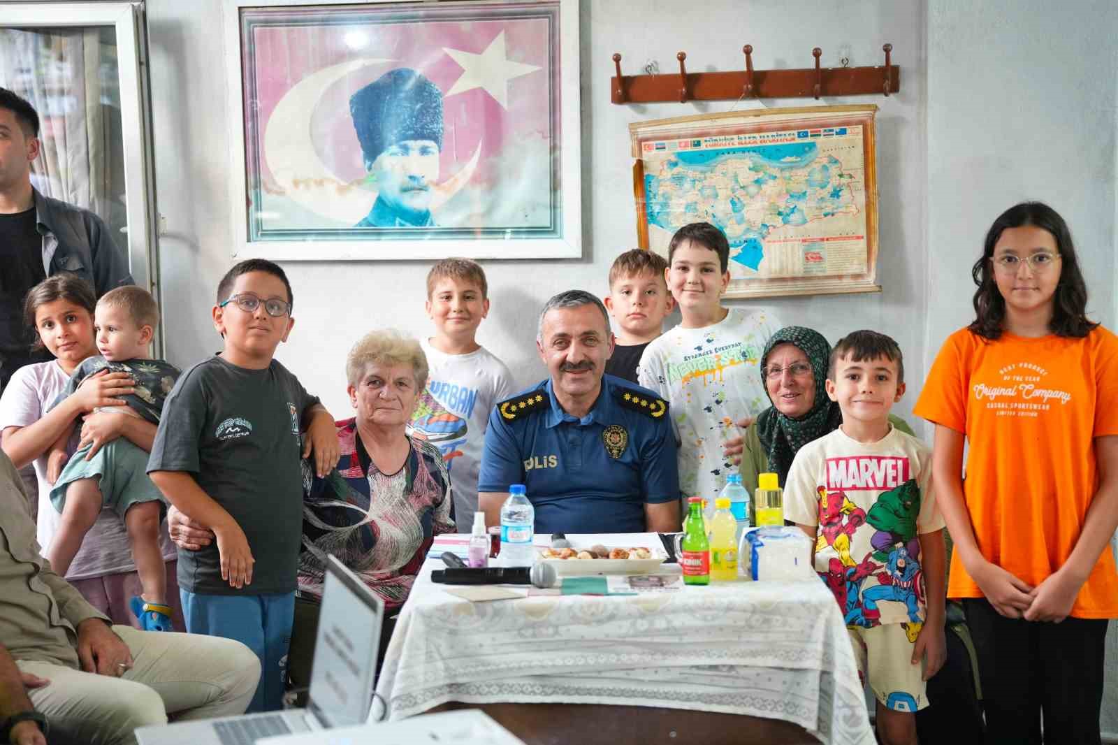 Emniyetin mahalle buluşmaları devam ediyor
