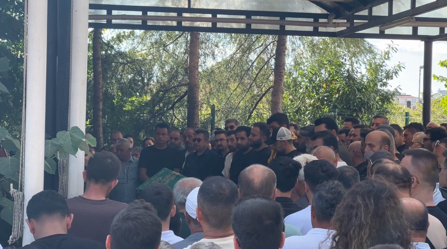 Eren Kaşıkçı’nın cenazesi memleketi Tokat’a uğurlandı
