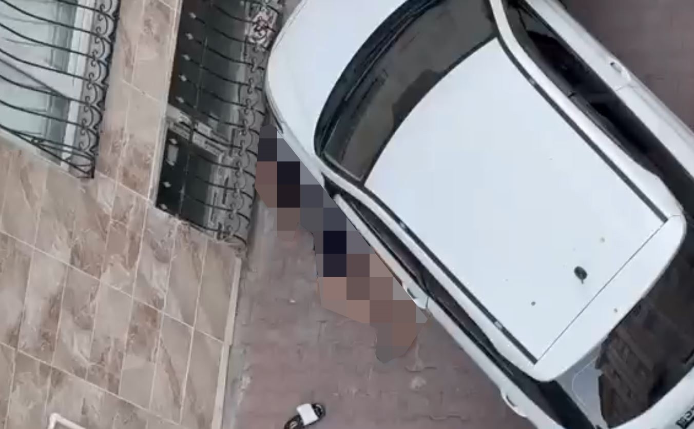 Esenyurt’ta kanlı pusu; Evinden çıkan adamı kurşun yağmuruna tuttular

