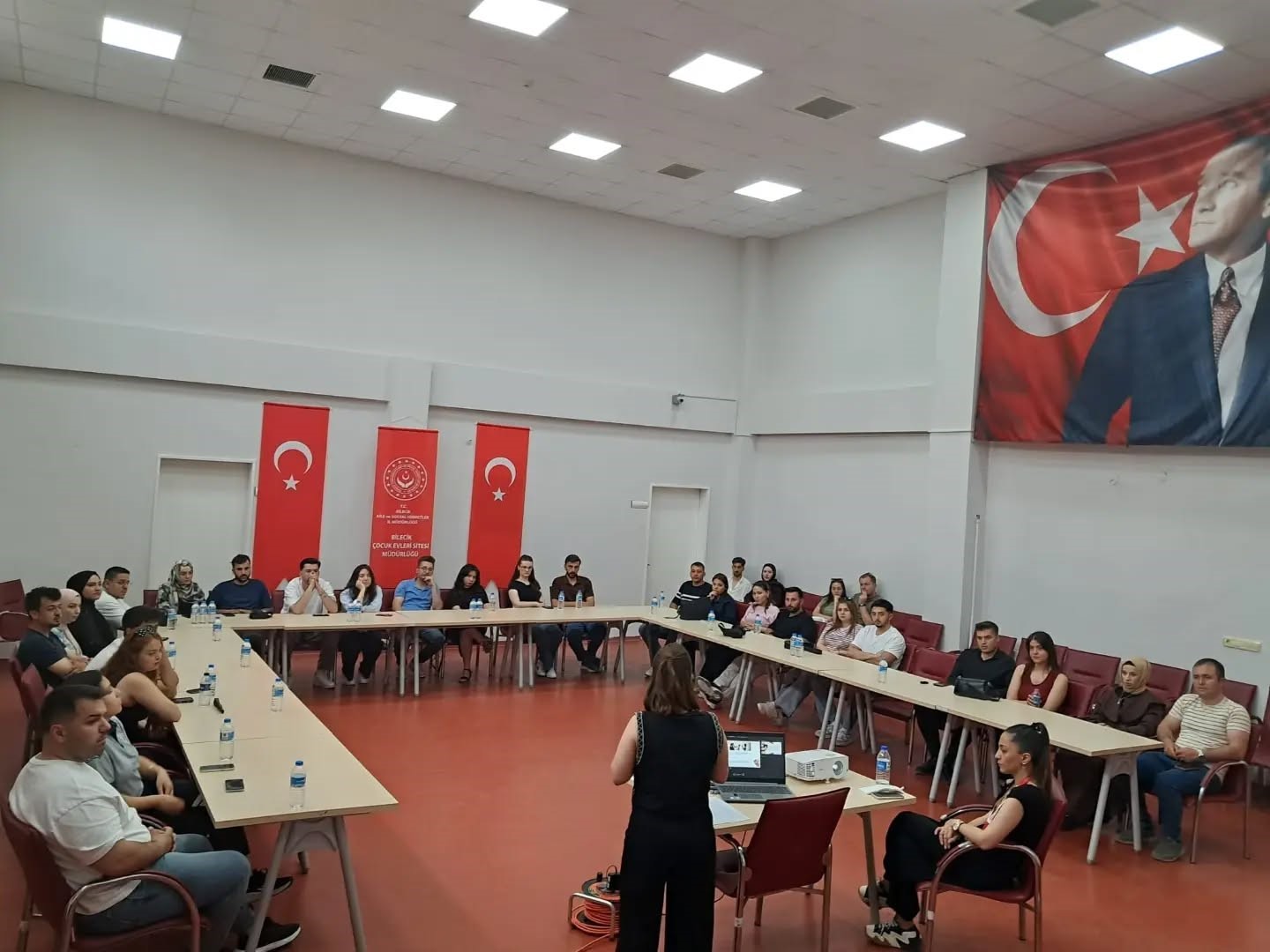 Evlenecek gençlere eğitim ve sağlık desteği
