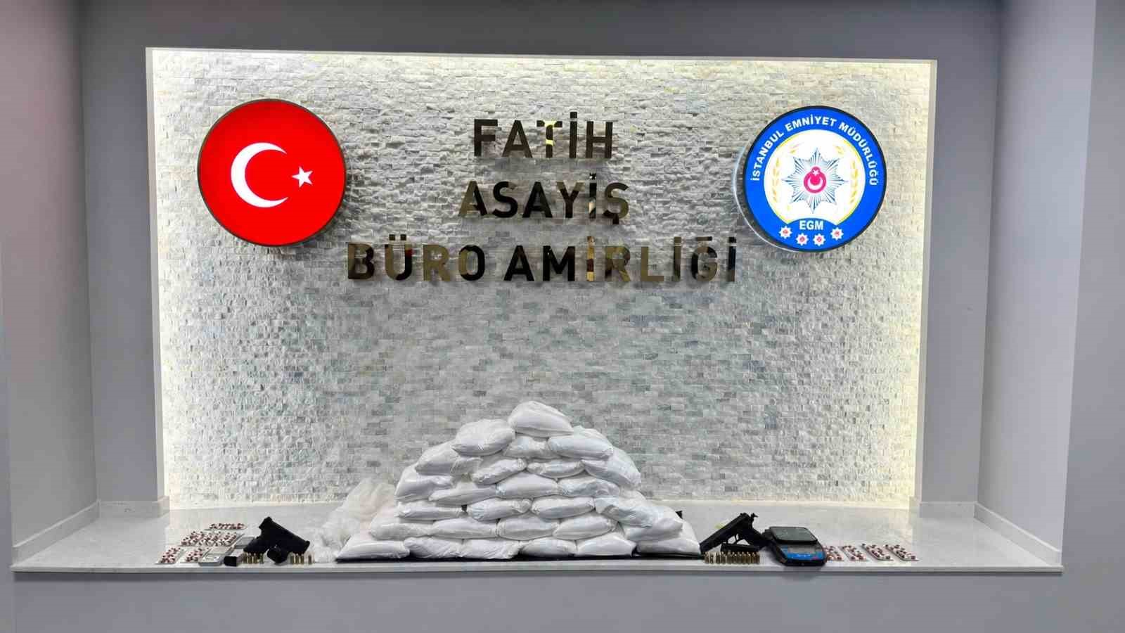 Fatih’te uyuşturucu operasyonu: 31 kilogram kokain ele geçirildi, 1 gözaltı
