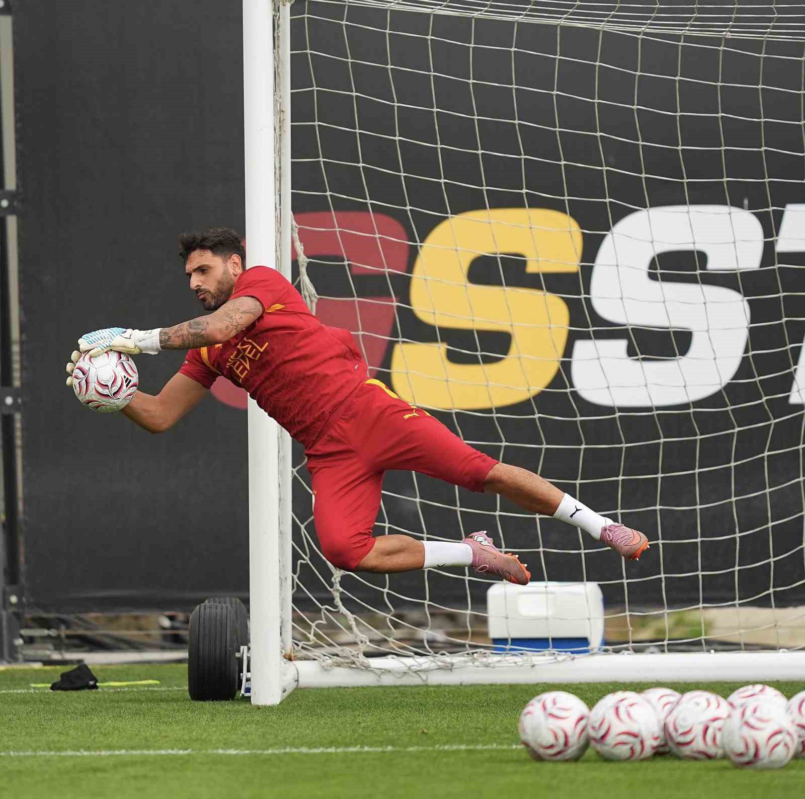 Galatasaray’da yeni sezon hazırlıkları devam etti

