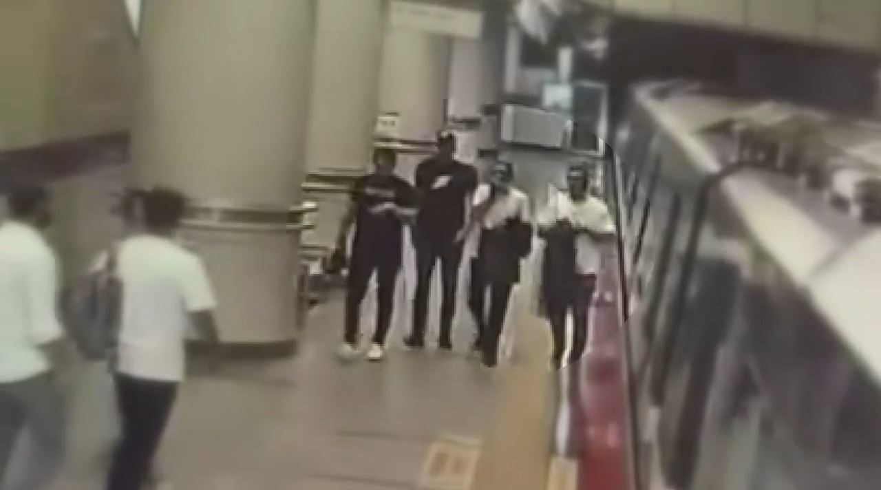 Gayrettepe Metro İstasyonu’nda telefon hırsızlığı yapan şüpheli yakalandı
