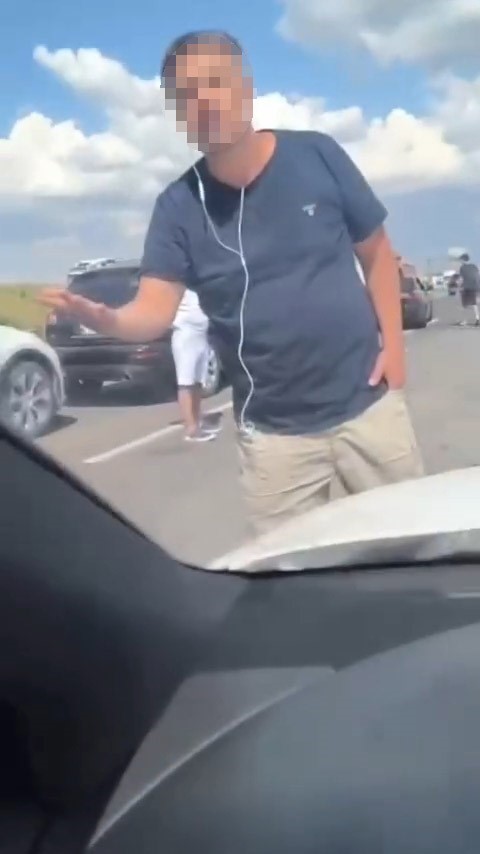 Gurbetçiler sınır kuyruğunda birbirine girdi
