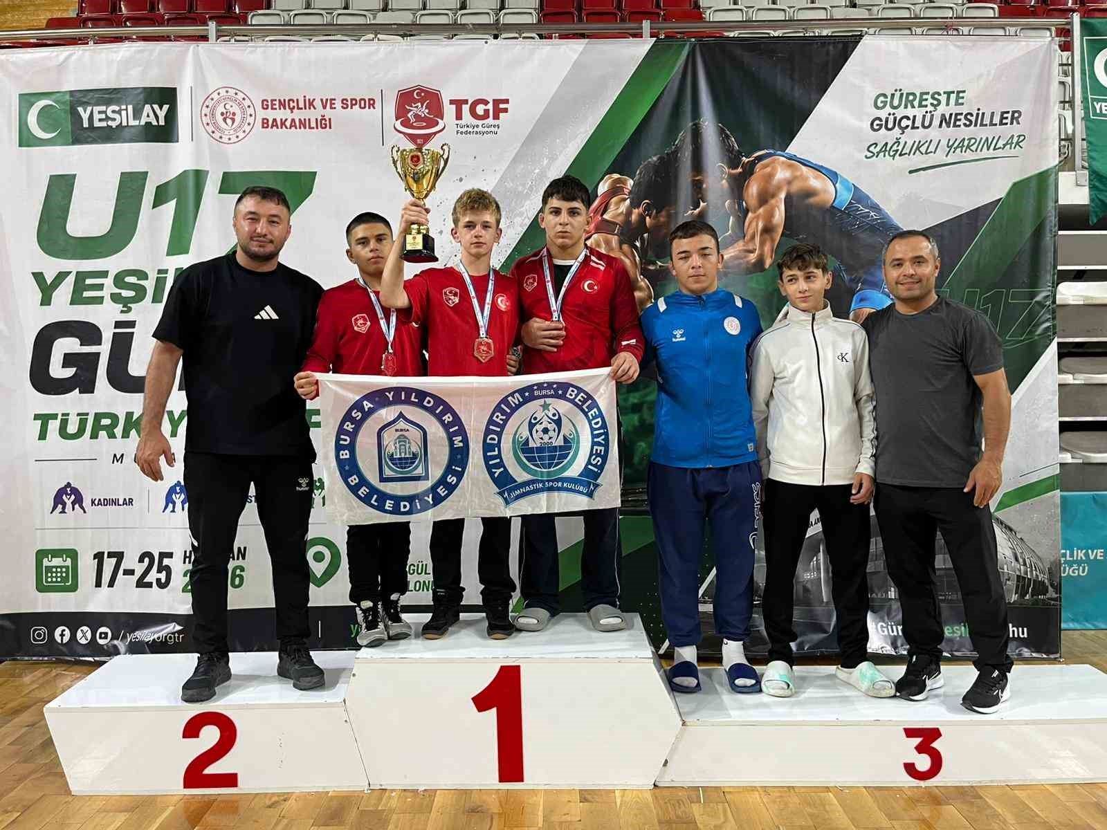 Güreşte Yıldırım Fırtınası
