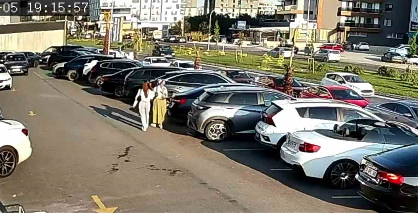 Hafif ticari araç ile çarpışan bisiklet sürücüsü hayatını kaybetti
