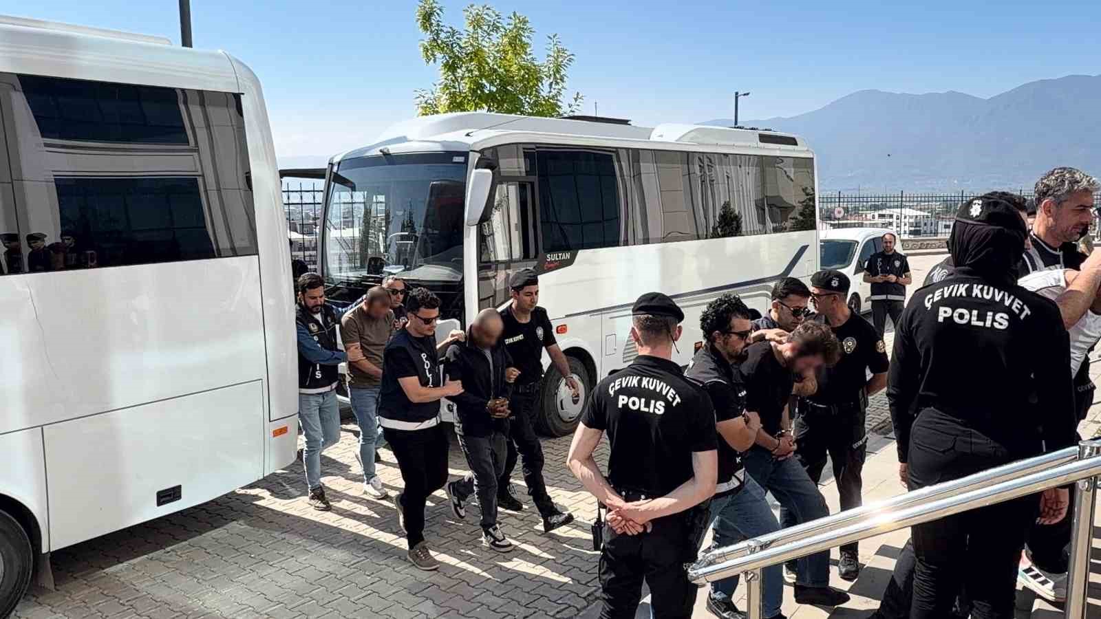 Hava destekli operasyonun ardından 23 şüpheli adliyede
