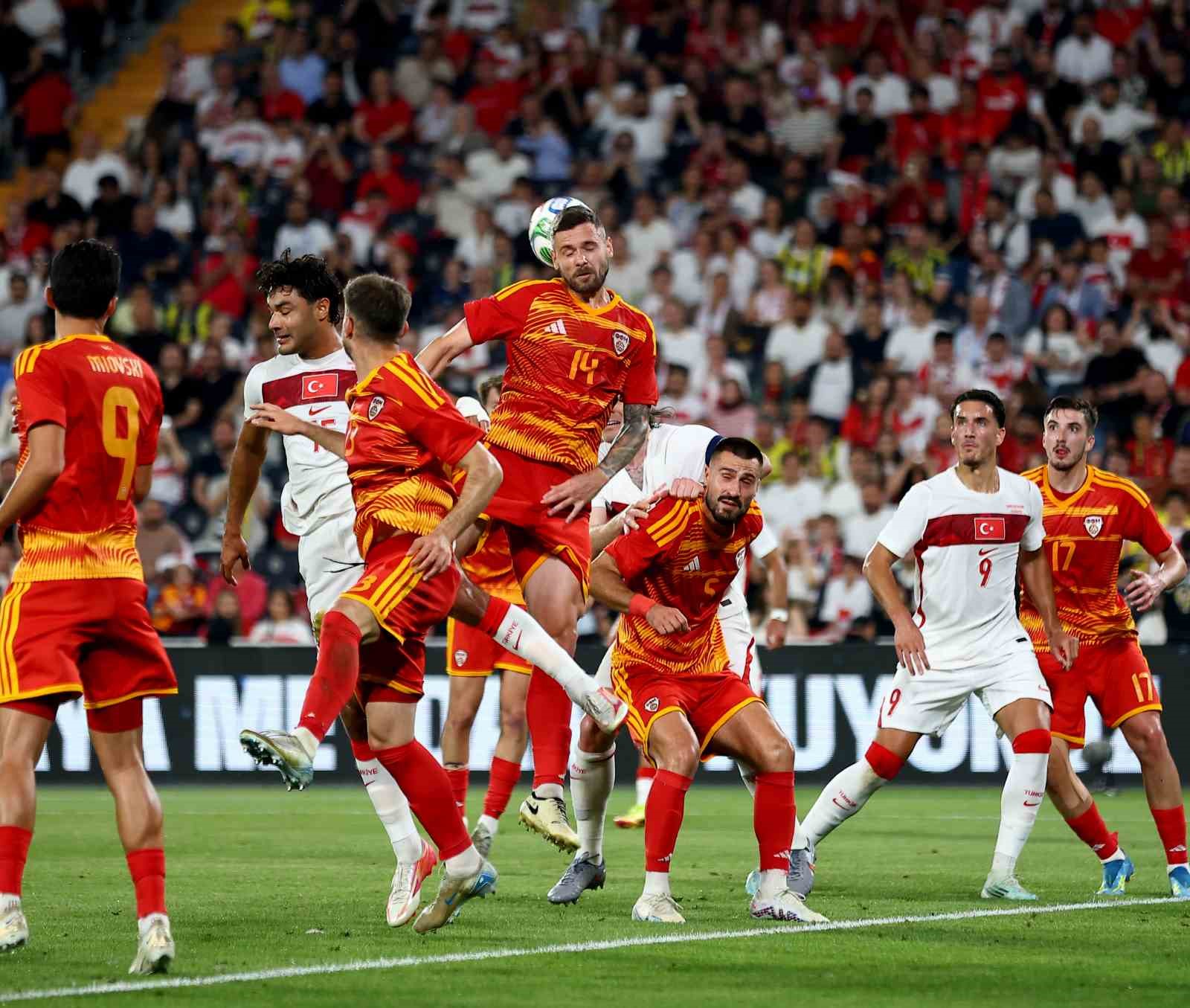 Hazırlık Maçı: Türkiye: 2 - Kuzey Makedonya: 0 (İlk yarı)
