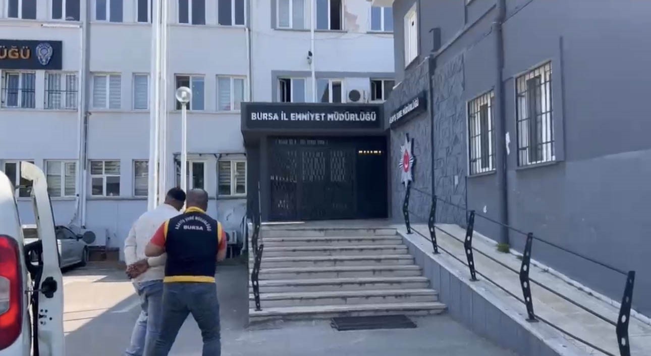Husumetlisine sokak ortasında kurşun yağdırmıştı, 1 saat geçmeden yakalandı
