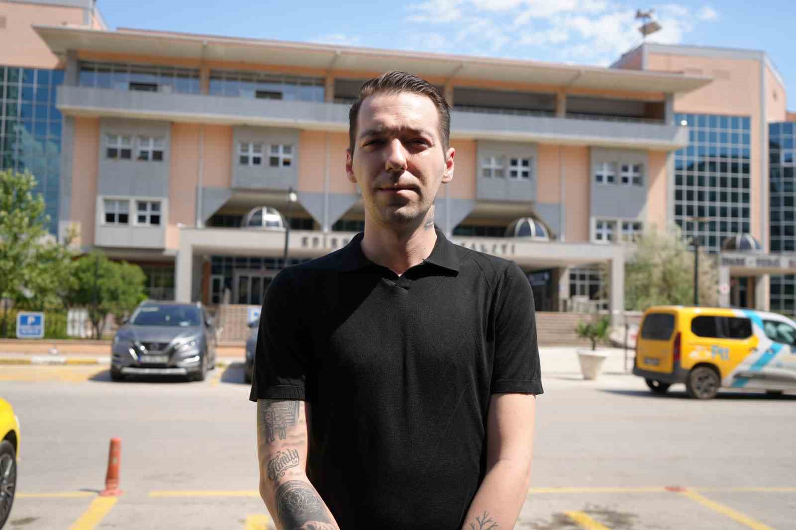 İkiz çocuklarını alamayan babanın feryadı: "Çocuklarımın bana verilmesini istiyorum"

