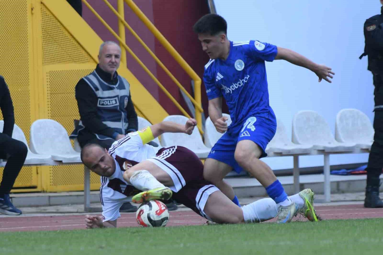 İnegölspor, Beyoğlu Yeni Çarşı ile berabere kaldı
