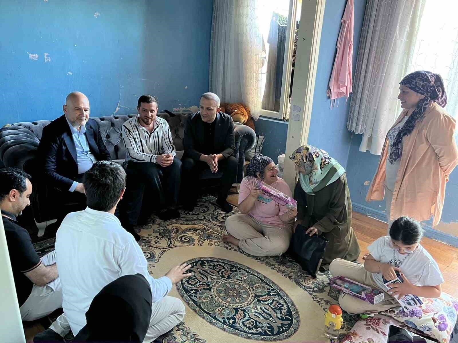 İstanbul milletvekilleri vatandaşın nabzını pazar yerlerinde tuttu
