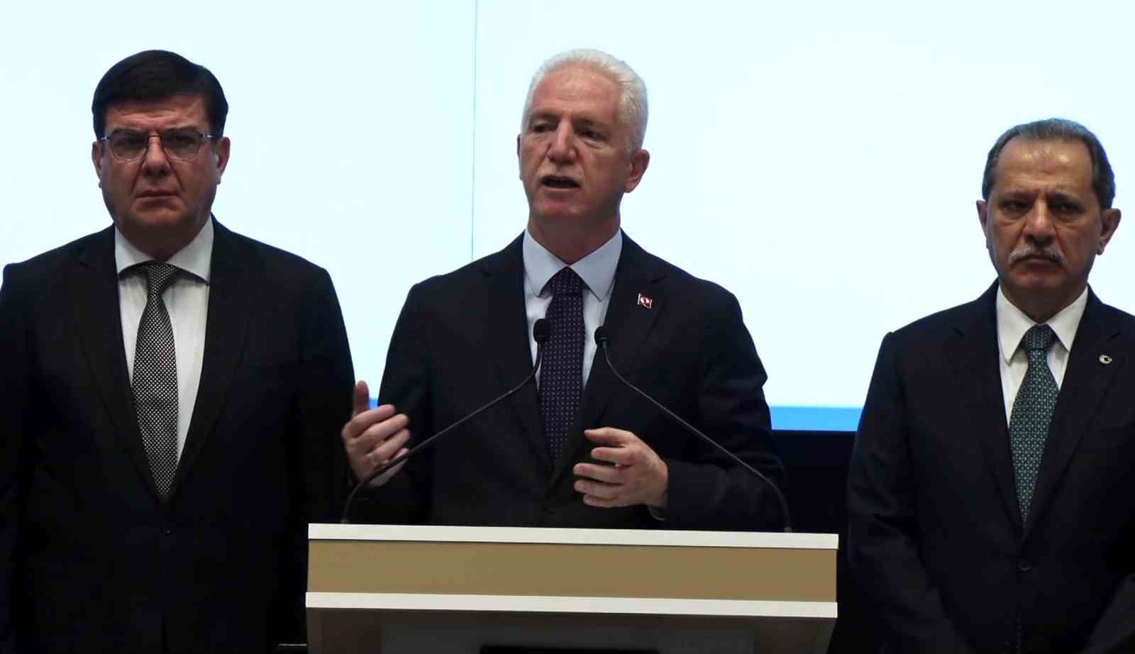 İstanbul Valisi Gül: "Terör örgütlerine operasyonlarımız yüzde 51 arttı"
