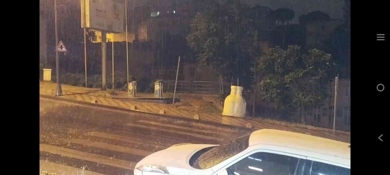 İstanbul’da beklenen yağış başladı
