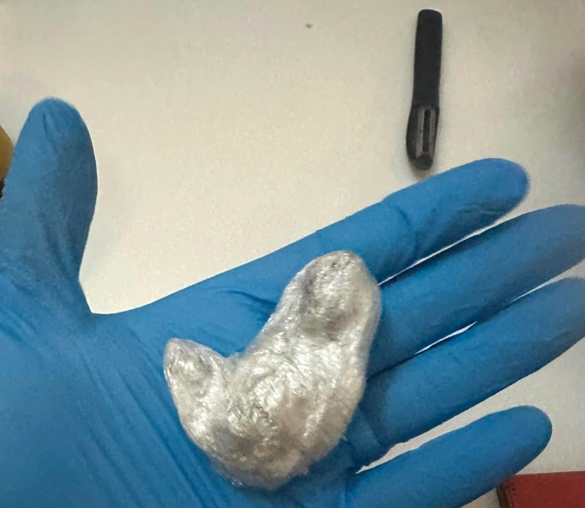 İstanbul’da ünlülere uyuşturucu operasyonunda 8,43 gram esrar ele geçirildi
