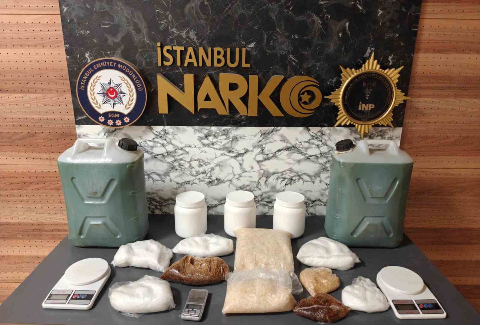 İstanbul’da uyuşturucu operasyonu: 49 kilo uyuşturucu ele geçirildi
