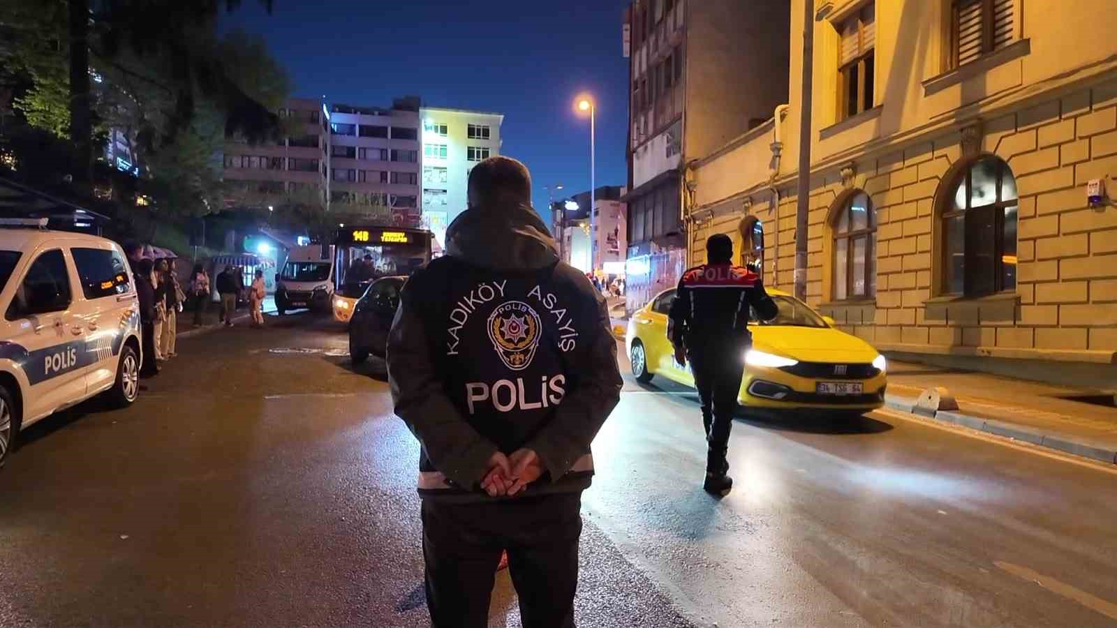 Kadıköy’de helikopter destekli asayiş denetimi
