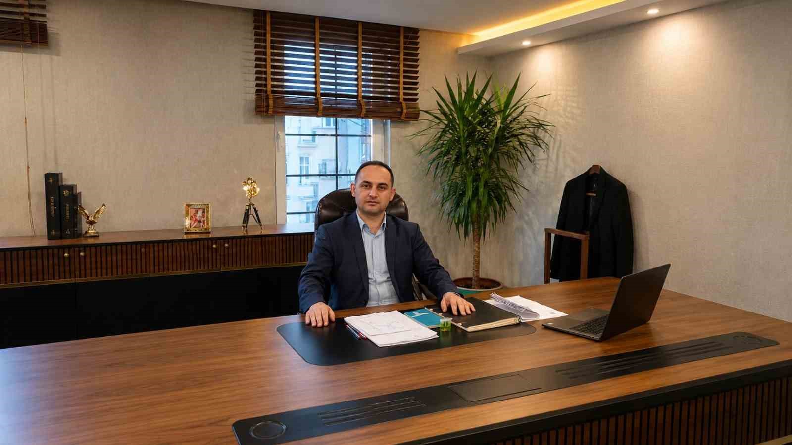Kamu çalışanlarına çağrı: "Omuz omuza özgürce mücadele etmeye davet ediyorum"
