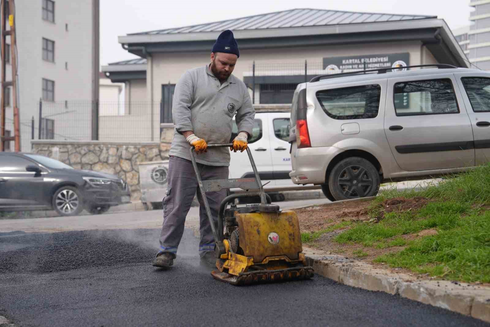 Kartal’da yol yenileme hamlesi: 17 bin ton sıcak asfalt serilecek
