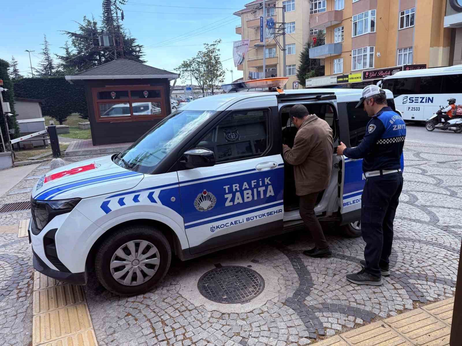 Kayıp eşyalardan hasta vatandaşa uzanan yardım eli
