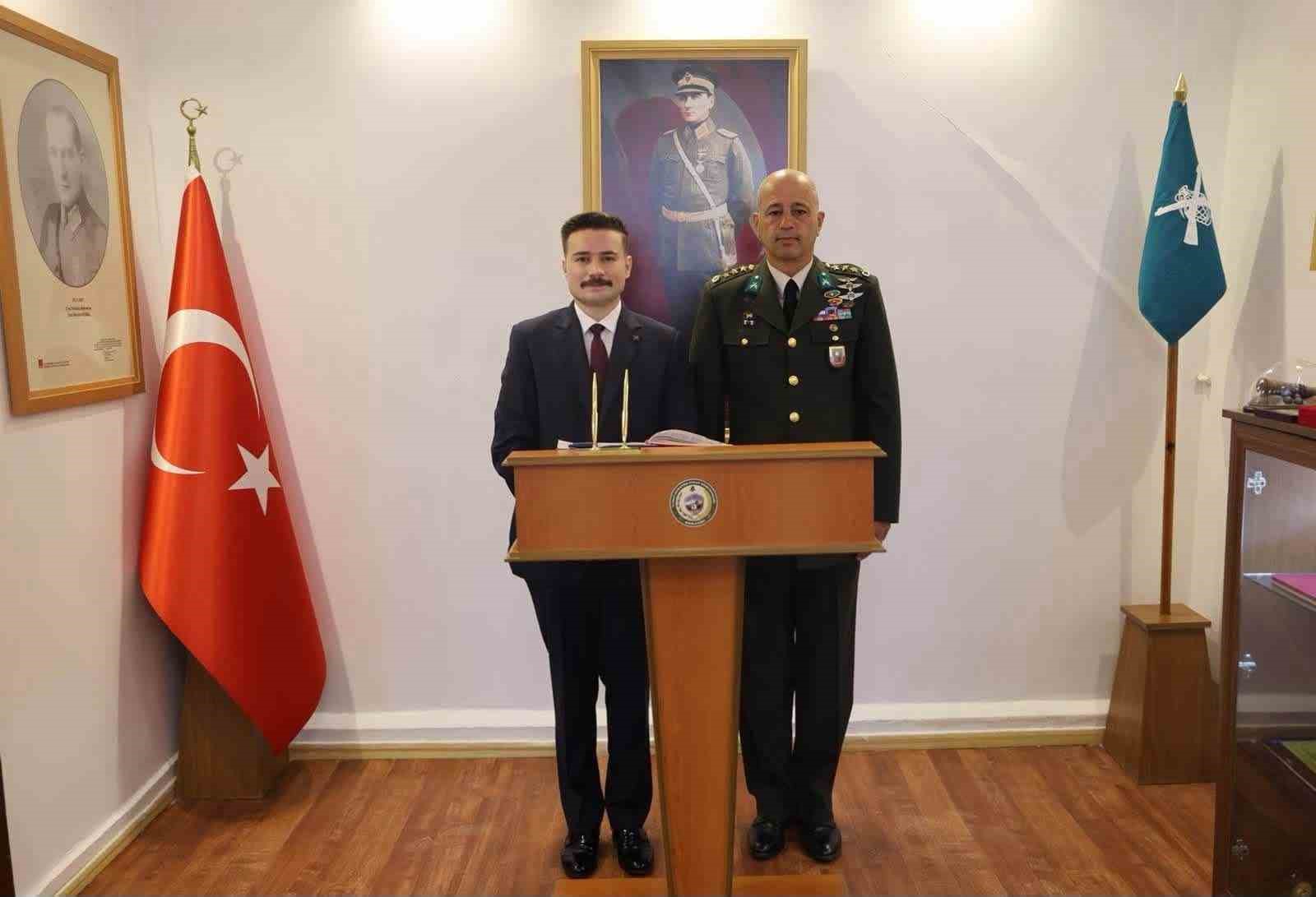 Kaymakam Acar’dan 5. Komando Tugay Komutanlığına ziyaret

