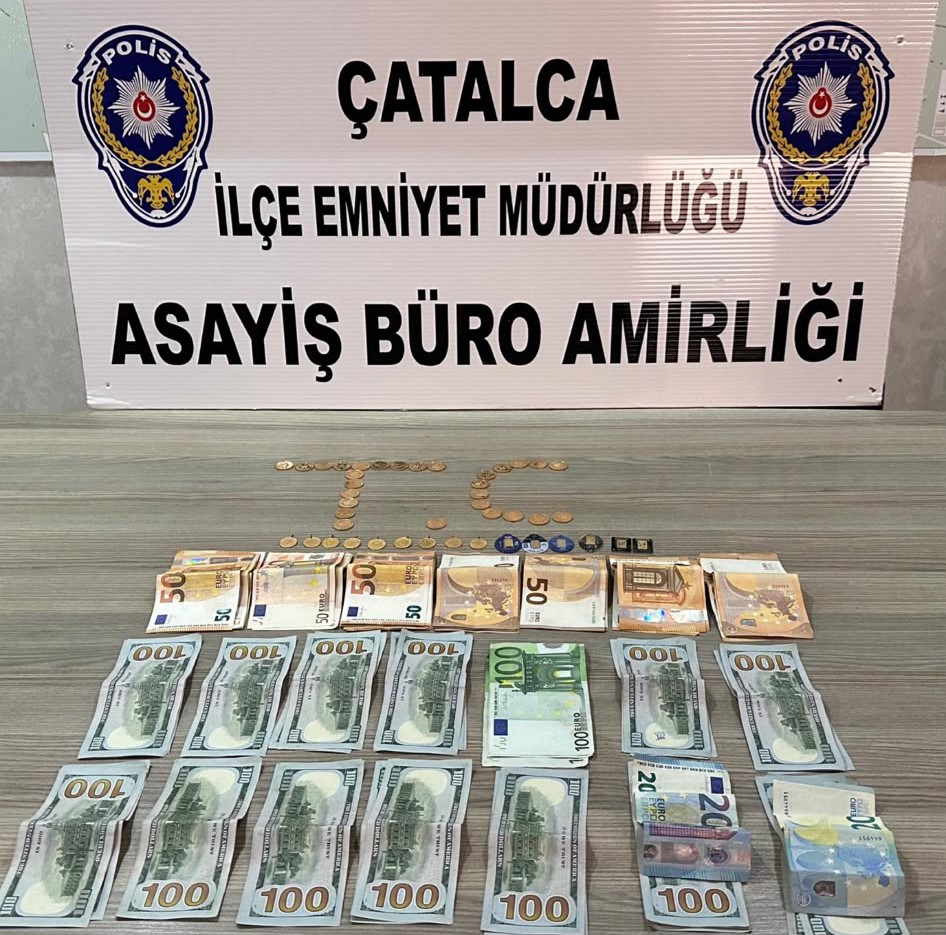 Kendisini komiser olarak tanıtıp altın ve dövizleri almaya geldi, suçüstü yakalandı
