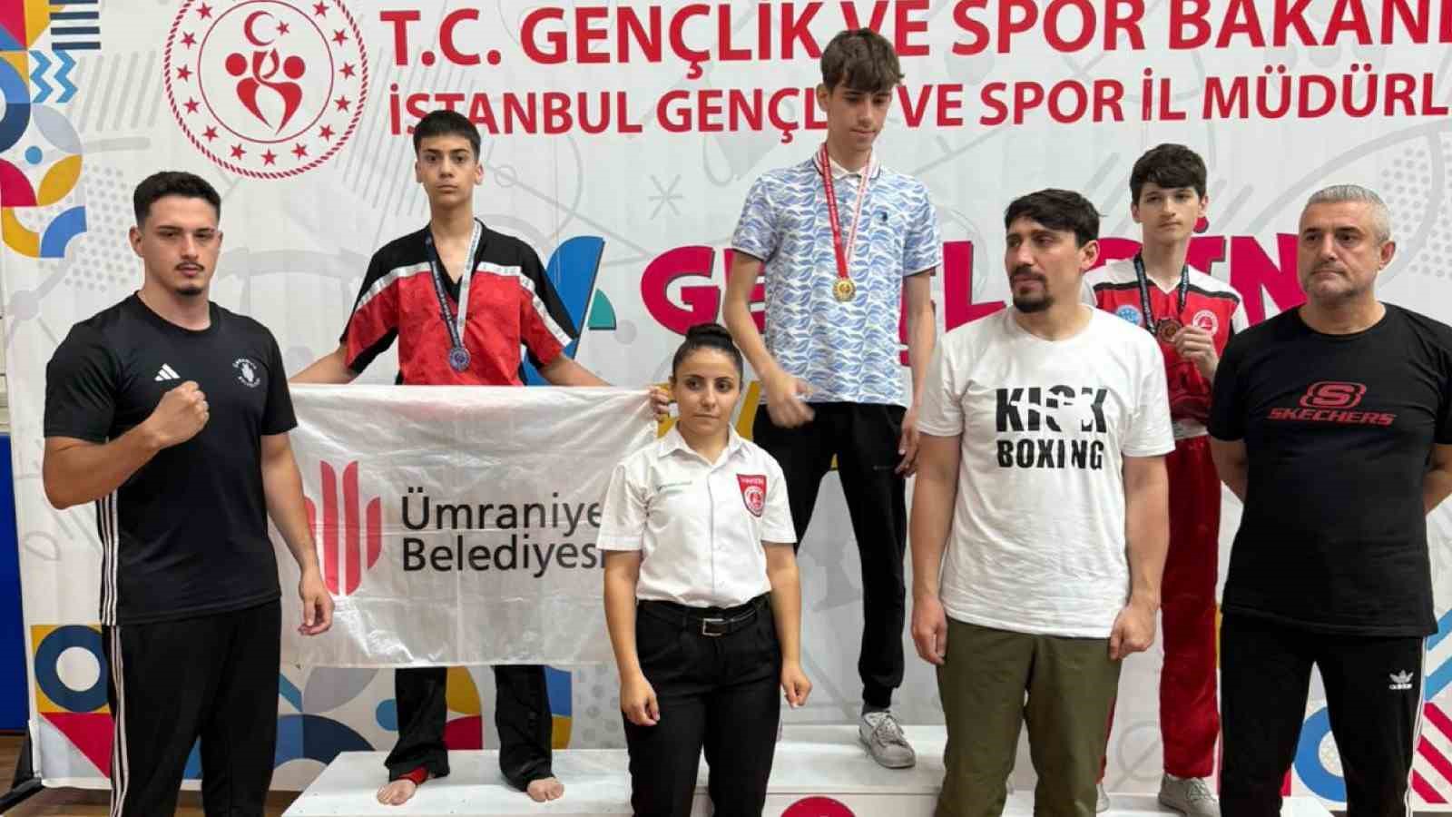 Kick boksta Ümraniye rüzgarı: 2 altın, 2 gümüş madalya
