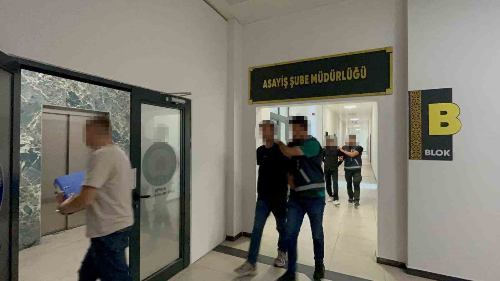 Kocaeli’de iş yerinden beyaz eşya çalan 2 şüpheli tutuklandı
