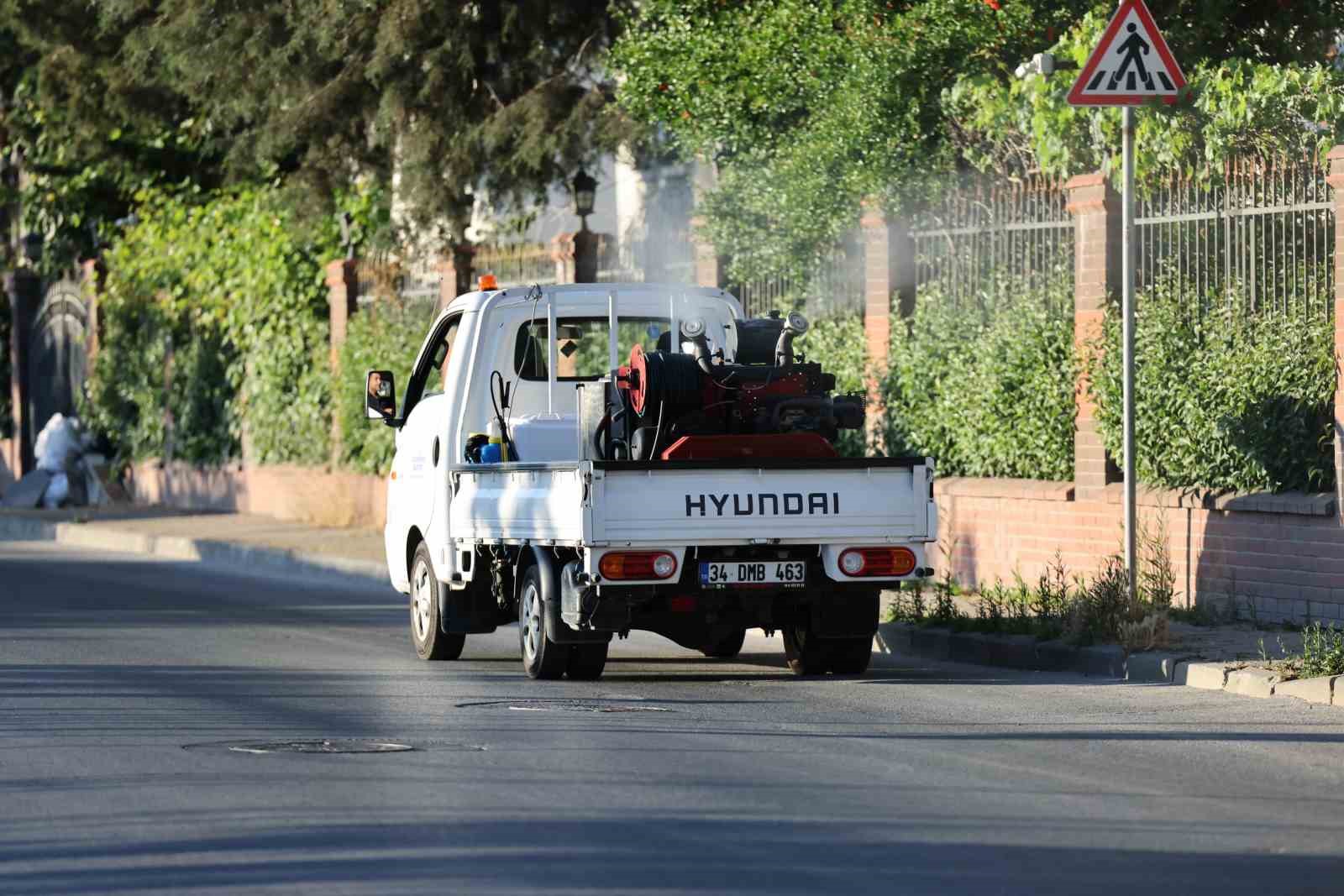 Küçükçekmece’de sivrisineklere karşı mücadele yoğunlaştı
