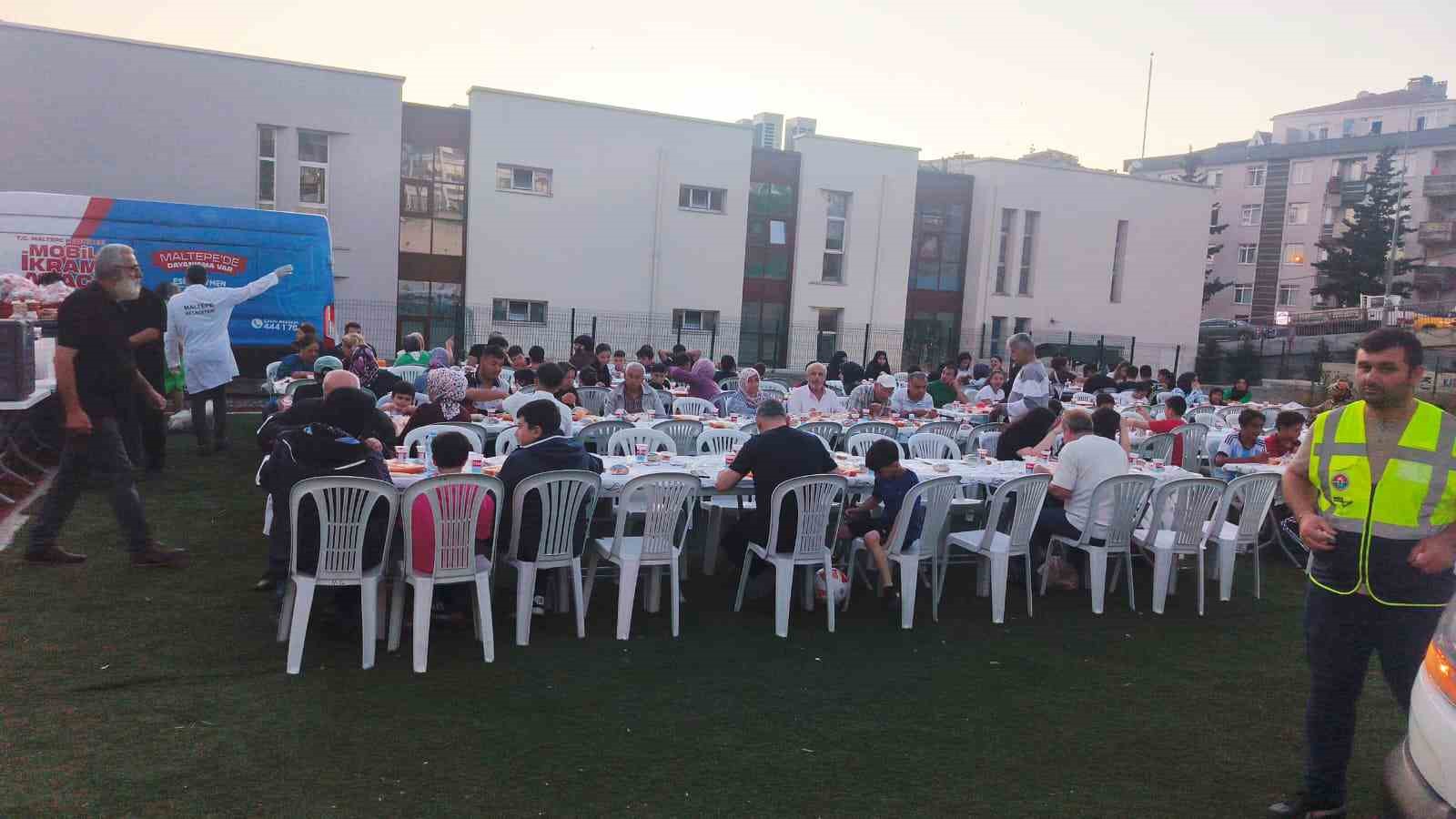 Maltepe’de muharrem ayında iftar programları devam ediyor
