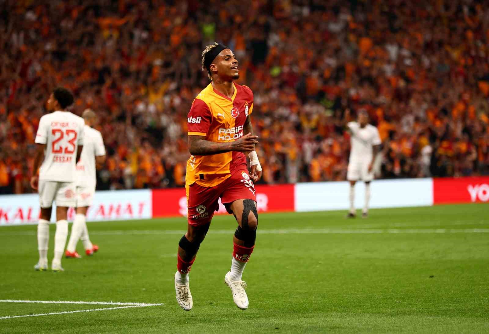 Mario Lemina bu sezonki 3. golünü attı
