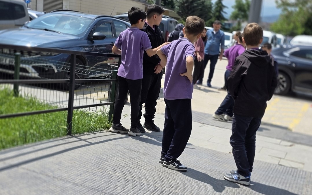 Marketten alınan çiğköfte öğrencileri zehirledi
