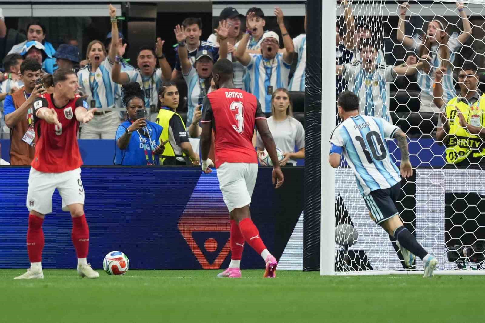 Messi, Dünya Kupası tarihinin en golcü ismi oldu
