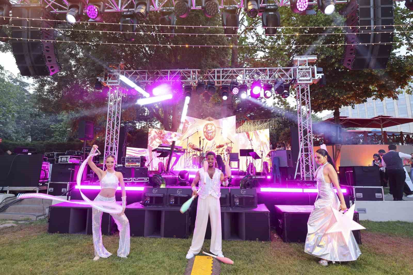 Migros Güzellik Festivali’nde Murat Dalkılıç sahne aldı
