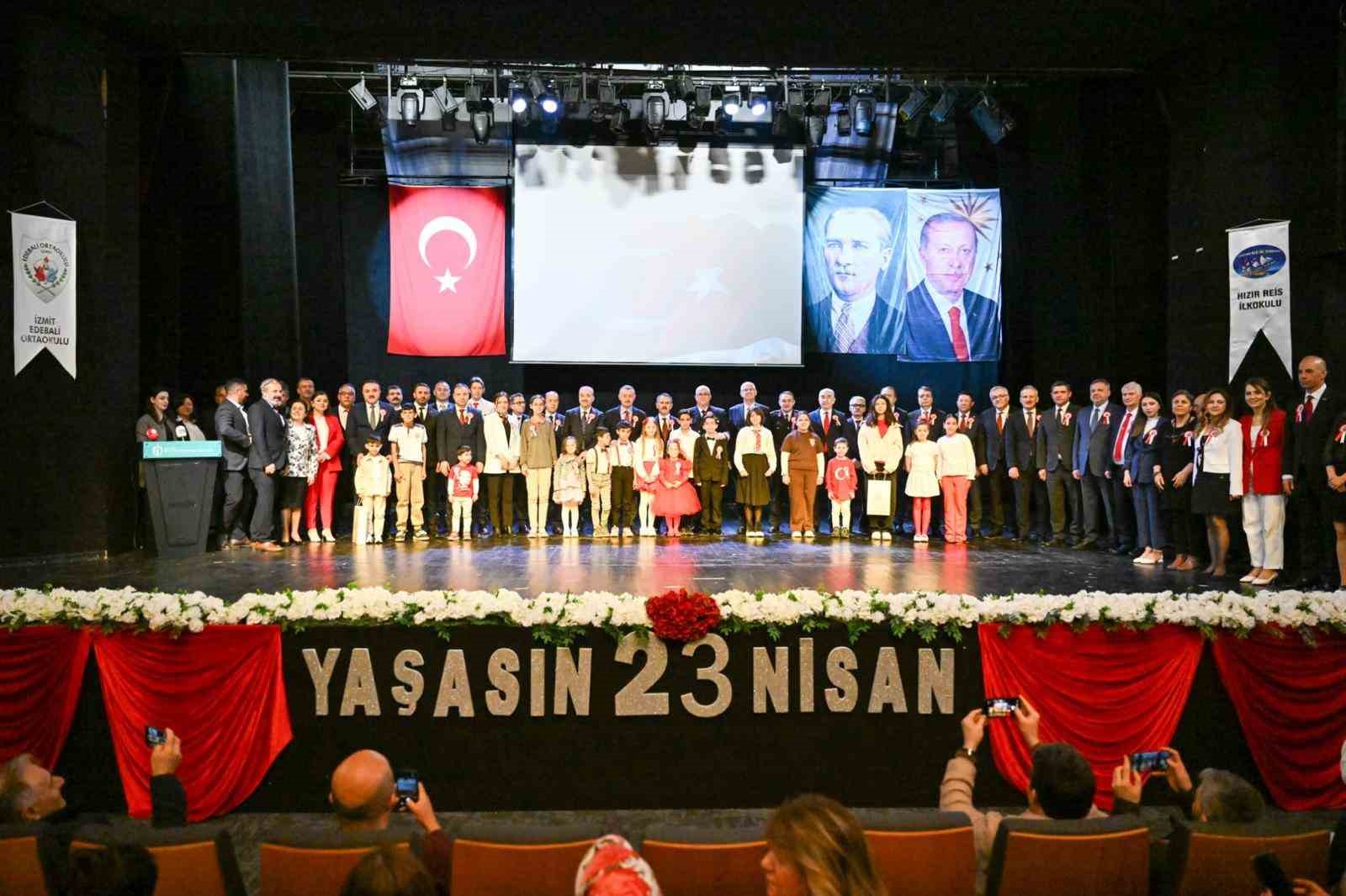 Milli eğitim müdüründen ibretlik uyarı:
