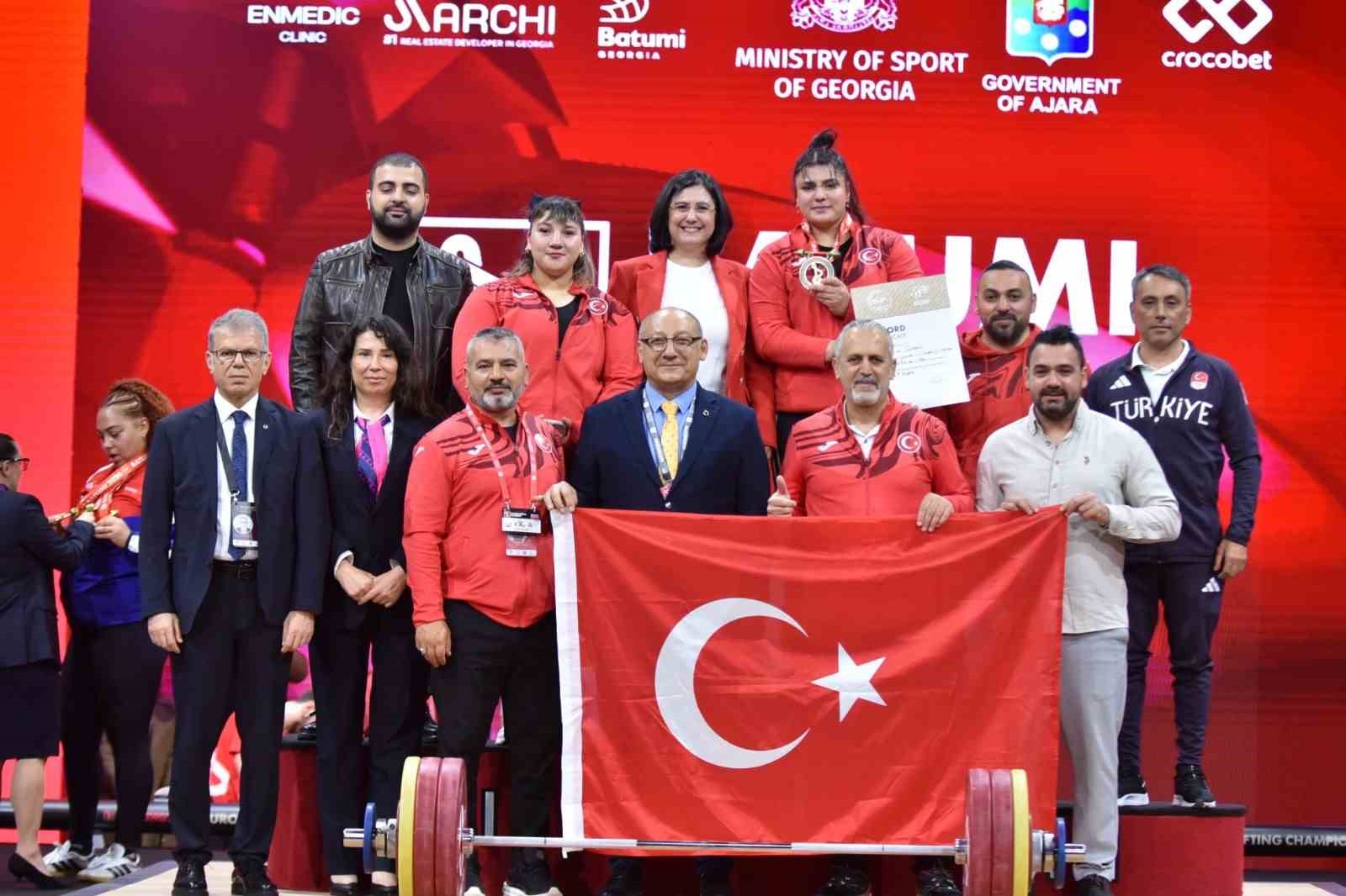 Milli halterci Tuana Süren, Avrupa üçüncüsü
