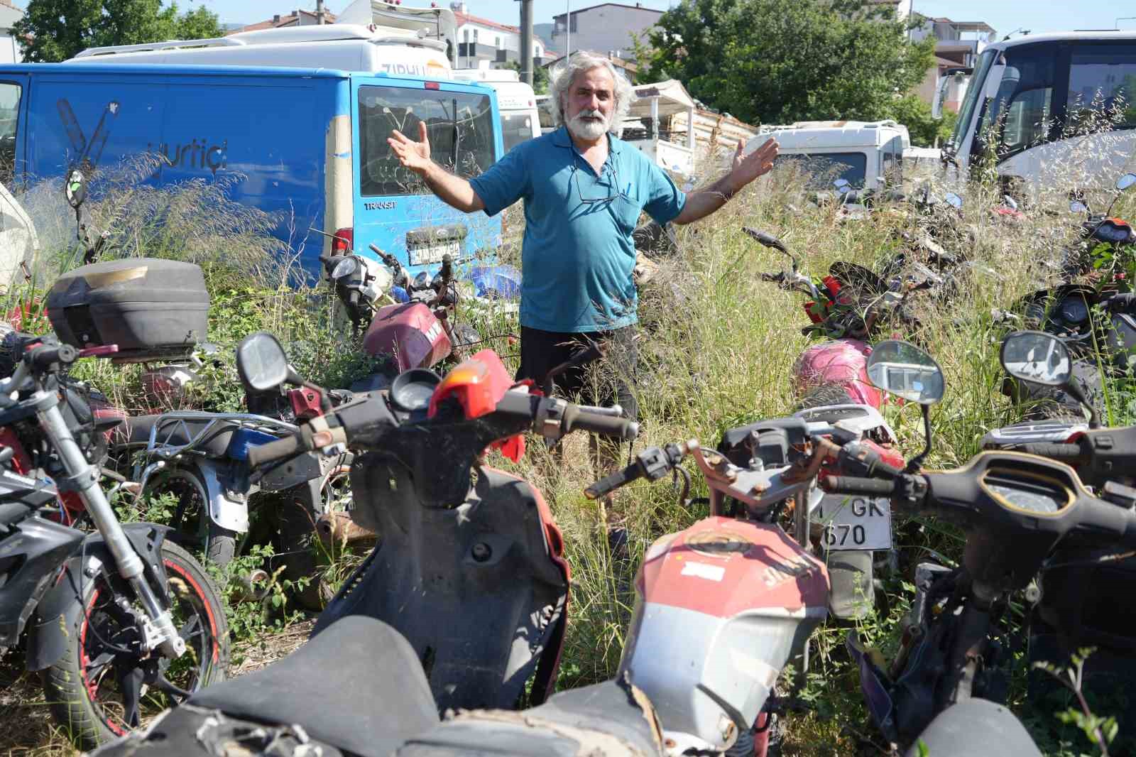 Otoparkta yer kalmadı, işletmeci isyan etti: "Üçüne beşine bakmadan teslim edeceğiz"
