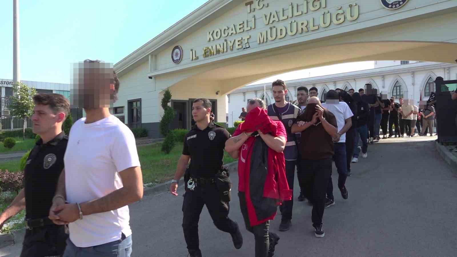 Paravan şirketlerle milyarlarca liralık bahis ağına darbe: 101 tutuklama
