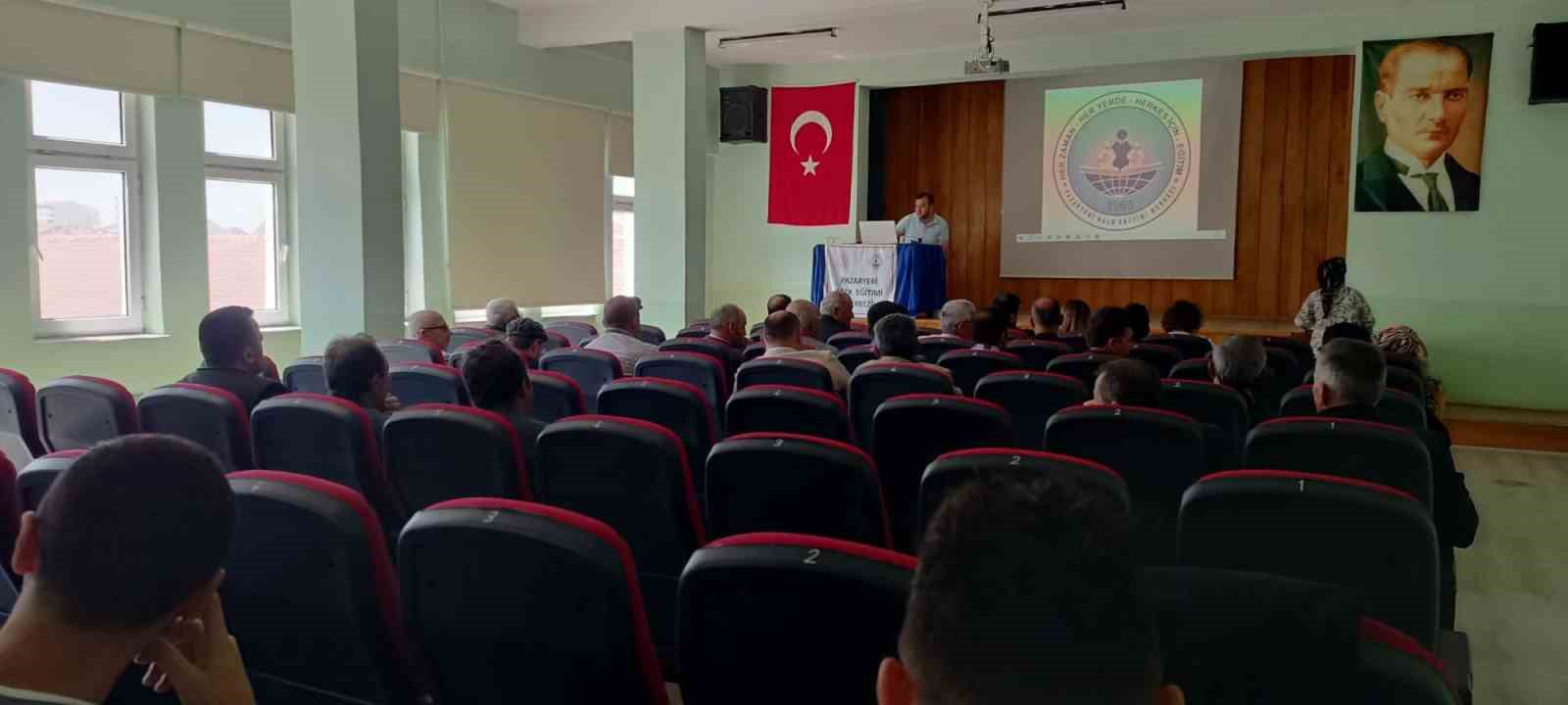 Pazaryeri’nde muhtarlara hizmet içi eğitim hamlesi
