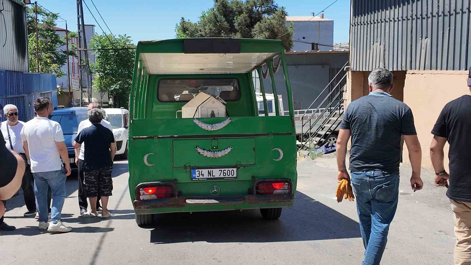 Pendik’te iş yerinde intihar
