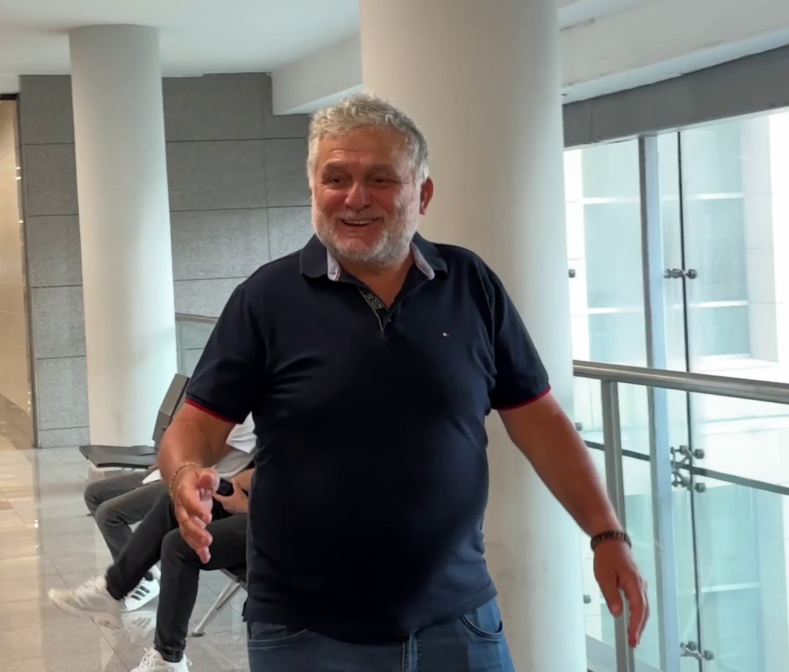 Ruşen Çakır, İstanbul Cumhuriyet Başsavcılığı tarafından yürütülen AHBAP’lar suç örgütü soruşturması kapsamında savcılığa ifade vermek üzere adliyeye geldi.
