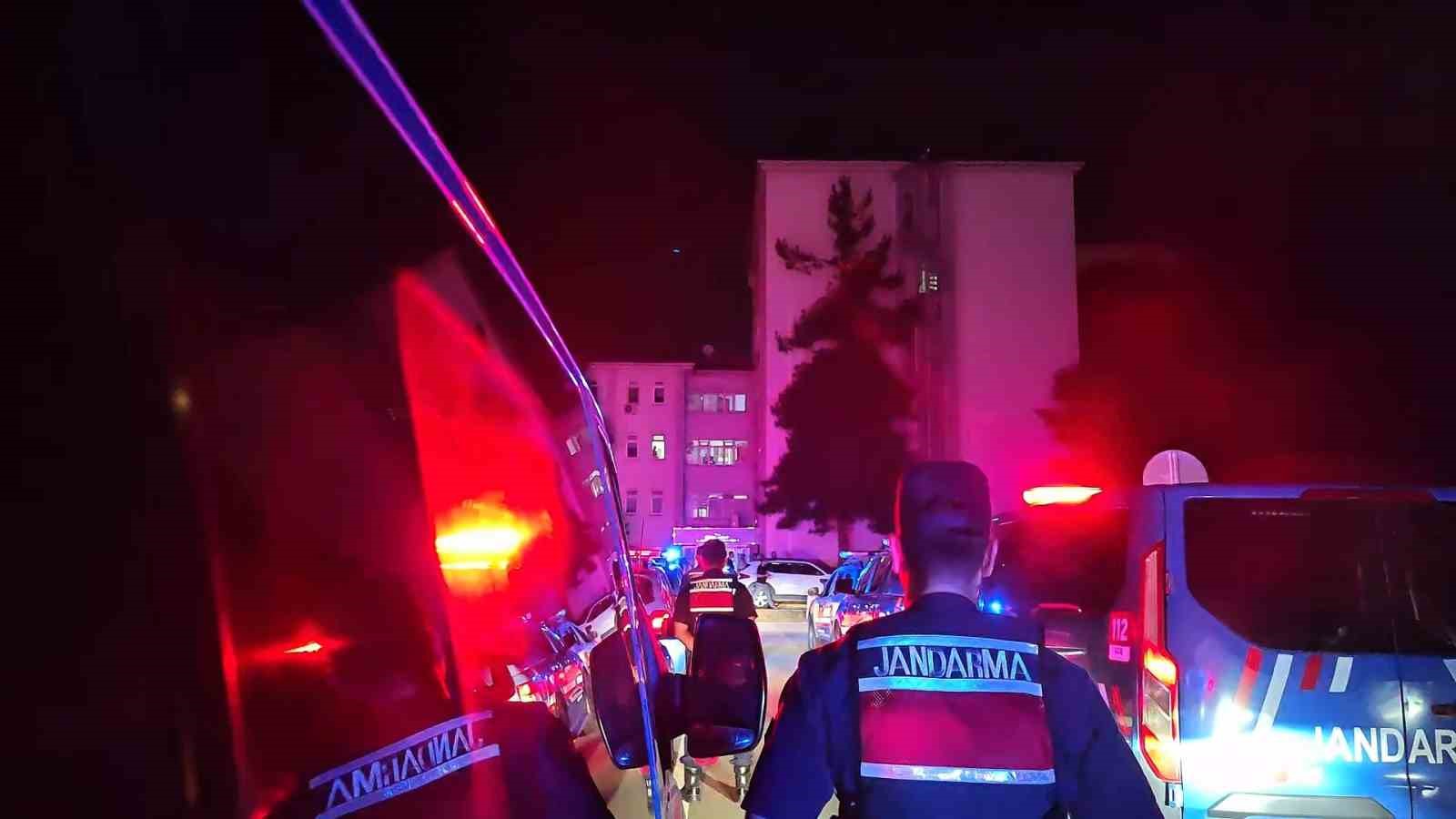 Sahte alışveriş sitesi kurup vatandaşları dolandıran şebekeye operasyon...7 kişi tutuklandı
