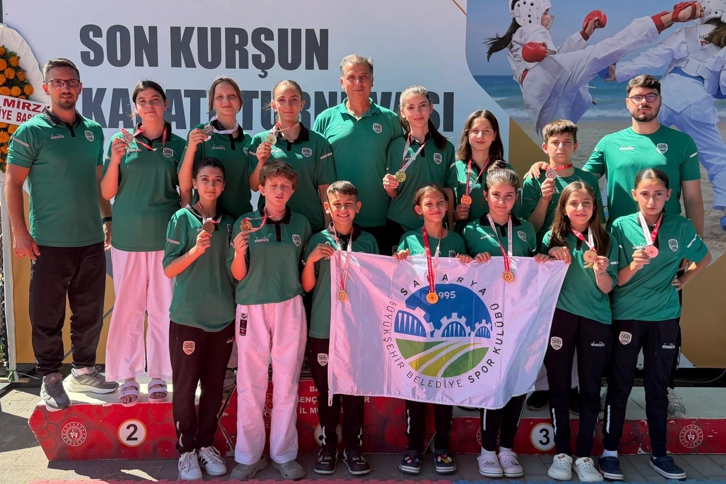 Sakarya Büyükşehir Belediyesi sporcularından bir haftada 17 madalya
