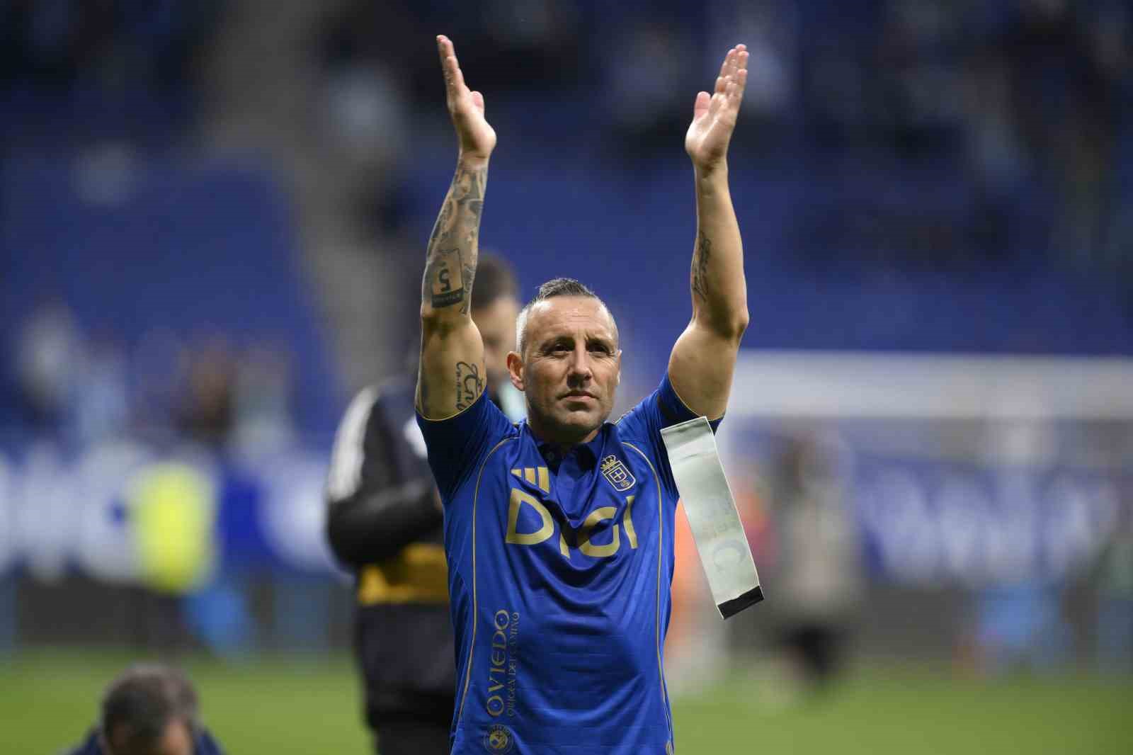 Santi Cazorla, futbolu bıraktığını açıkladı
