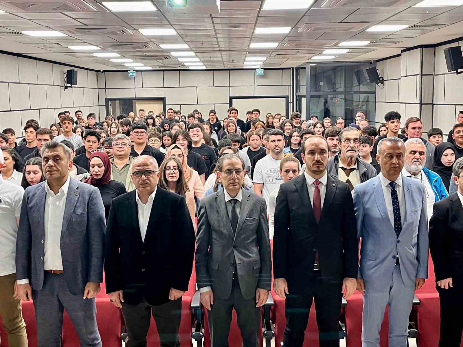 Şeyh Edebali’nin izleri Bilecik’te düzenlenen sempozyumla anlatıldı
